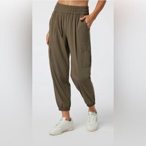 Vuori Villa Cargo Jogger, Olive Green, Size M